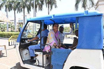 Free Transport Service Inside the Campus for Patients, Staff and Students new.jpg